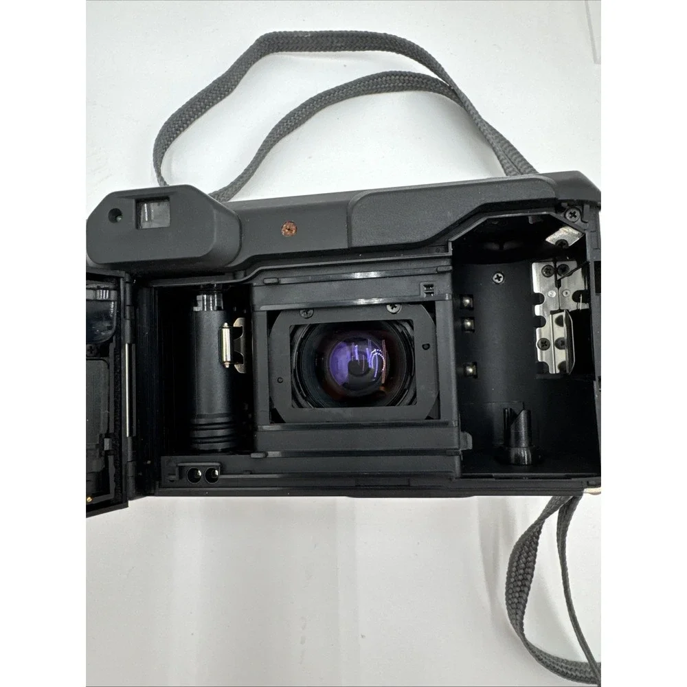 Nikon One Touch Zoom 90 AF Quartz Date 35mm Film Camera 38-90mm NOT TESTED
